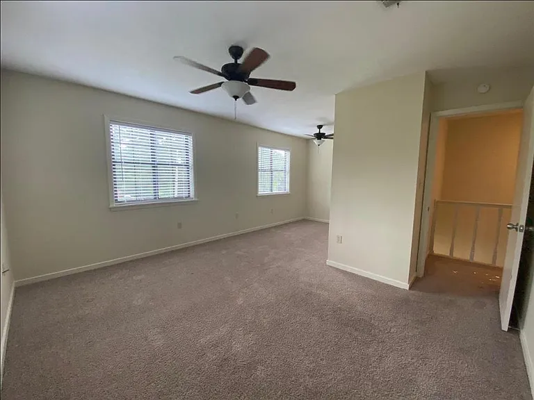 302 Lindale St #B — Photo 20