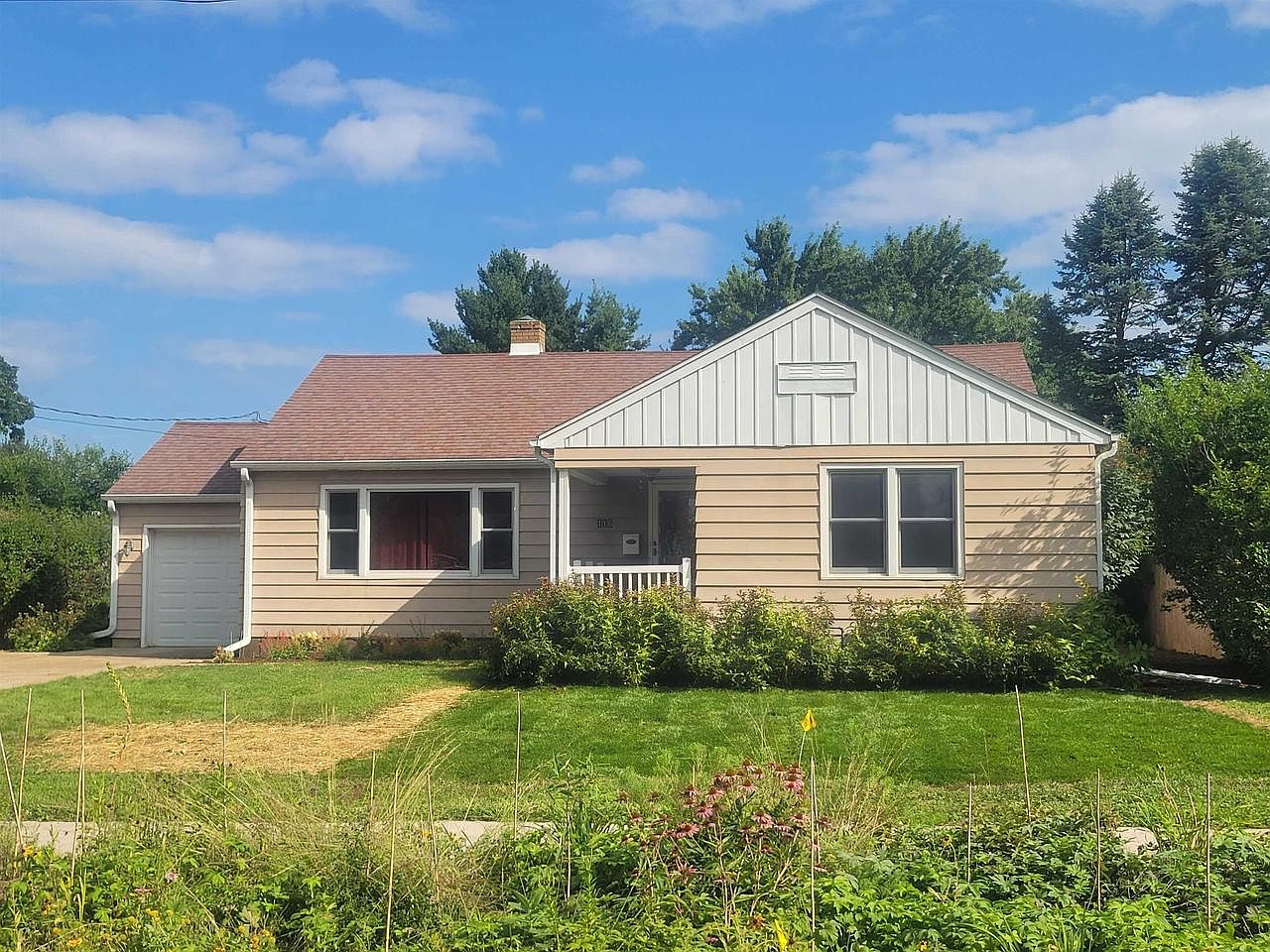 116 East Dean Avenue