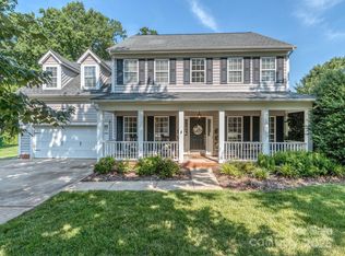 9422 Olivia Ln, Charlotte, NC 28277