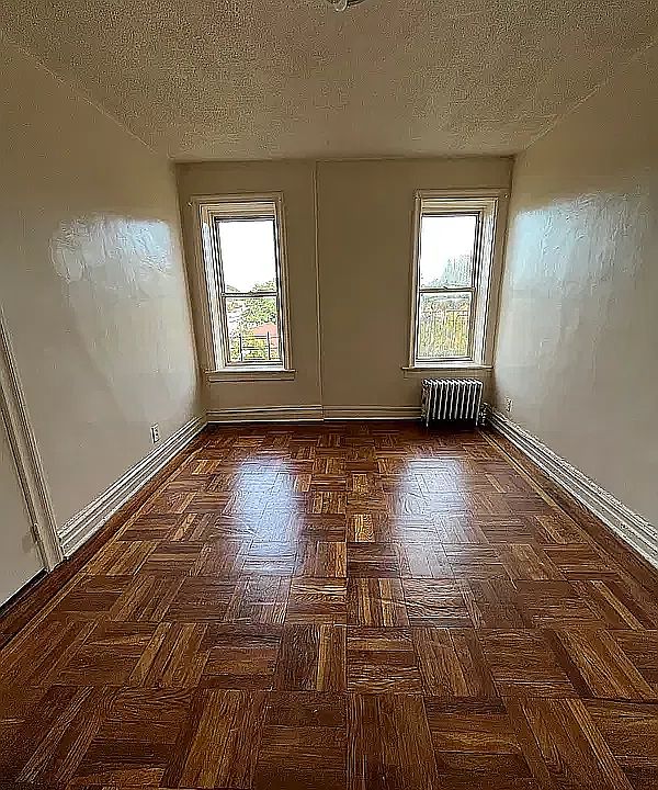 1st image of 1720 E 18th St #4L