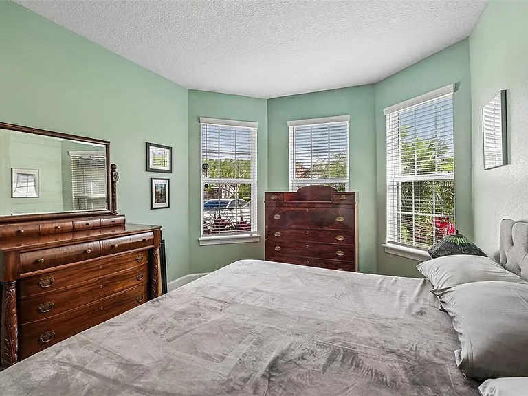 10834 Calluna Dr — Photo 23