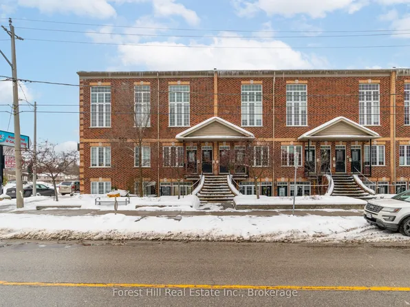 555 King St E #104, Kitchener, ON N2G 2L9