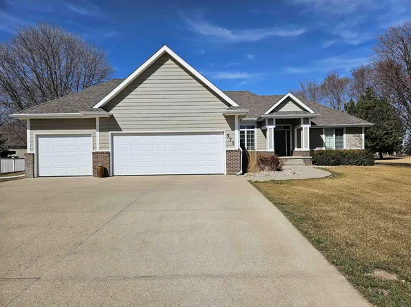 573 Oxbow Trl, Dakota Dunes, SD 57049