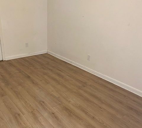 4th image of 103 N Bryant St #17
