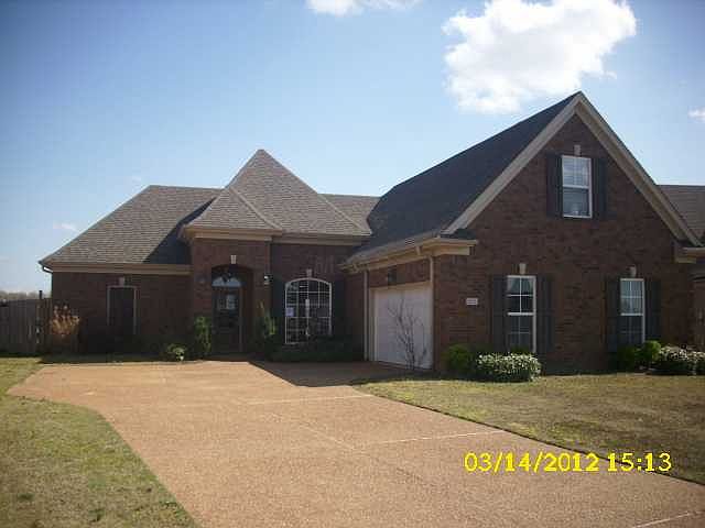 1st image of 3272 Champion Hills Dr