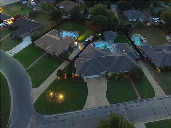 2nd image of 801 Highland Hills Ln