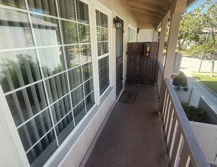 242 E California Blvd #D — Photo 4