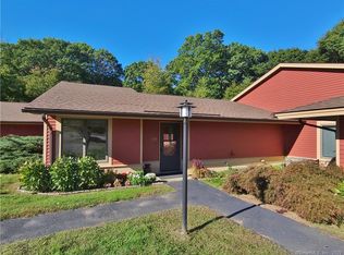 10 Sycamore Dr #B, Mansfield, CT 06268