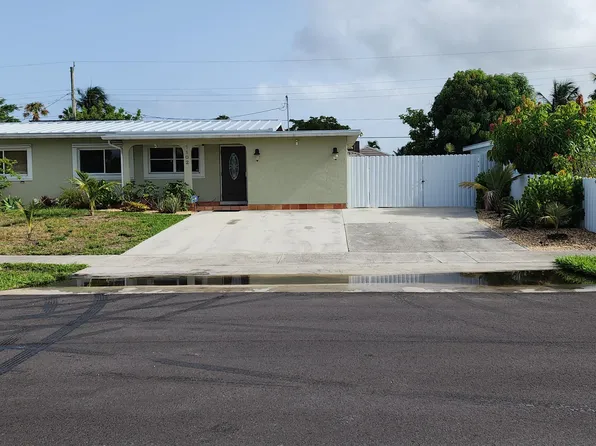 1102 W Perry Street, Lantana, FL 33462