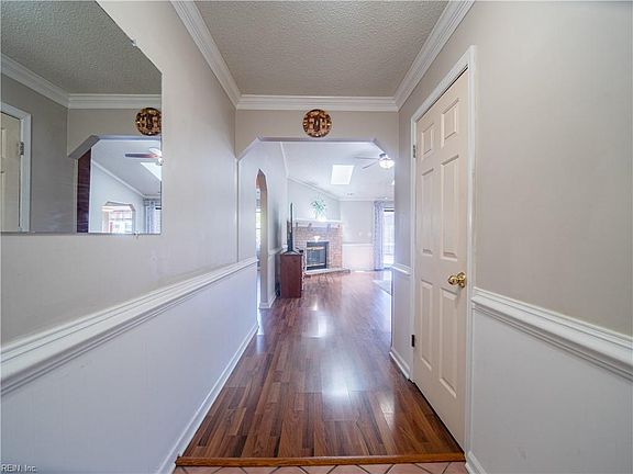 4th image of 4632 Ardmore Ln
