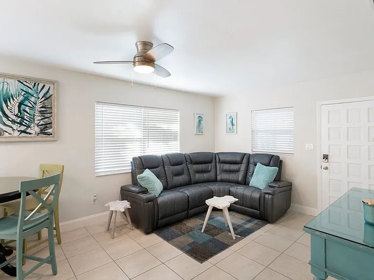1253 Friar Tuck Ln #1253 — Photo 8