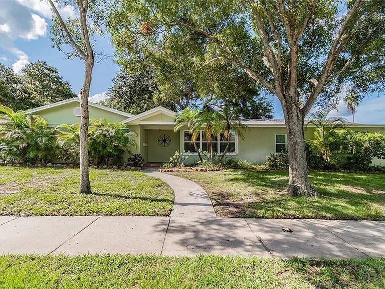 303 Wildwood Way #A — Photo 2