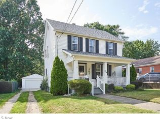 714 Damon St, Akron, OH 44310