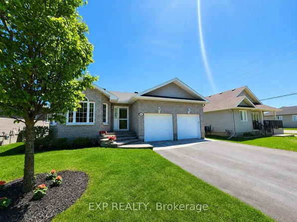 107 Ferrara Dr, Smiths Falls, ON K7A 0A2