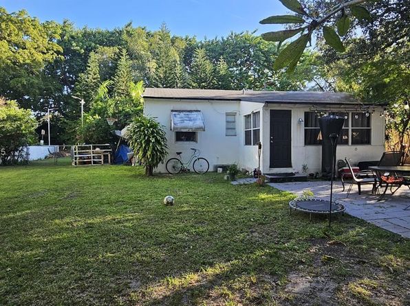625 NE 121st St, North Miami, FL 33161