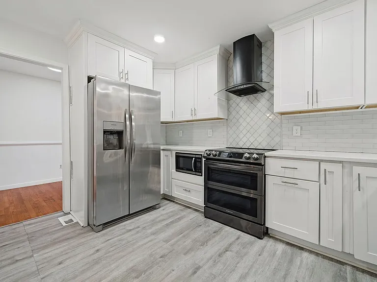 1757 Lafayette Dr — Photo 12