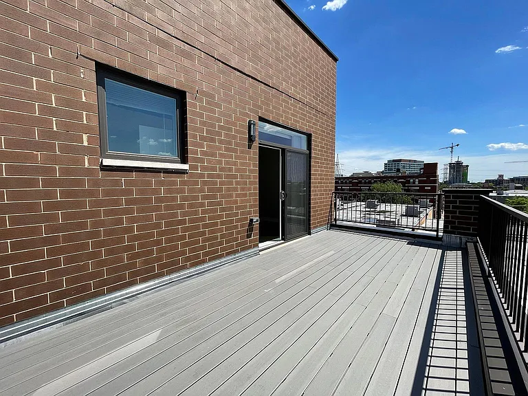 458 N Noble St #3W — Photo 30