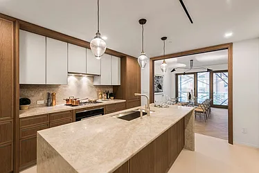 Sold by Nest Seekers International