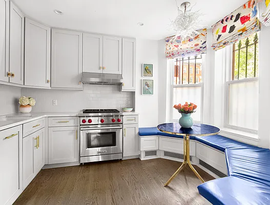 Sold by Compass | media 5