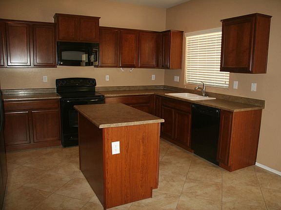 4th image of 26107 W Tonopah Dr