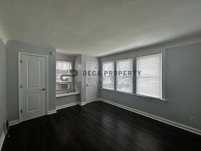 7026 Bancroft Ave — Photo 8