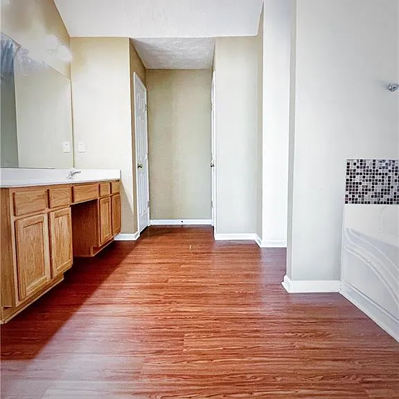 788 Roxholly Ln — Photo 23