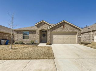 4713 Bluestone Rd, Aubrey, TX 76227
