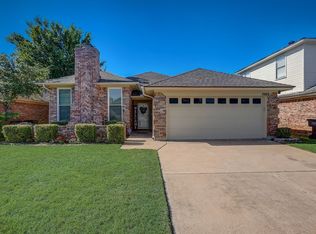 7460 Cross Ridge Cir, Fort Worth, TX 76120