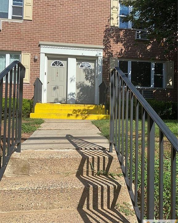 2nd image of 5 York Dr APT 2A