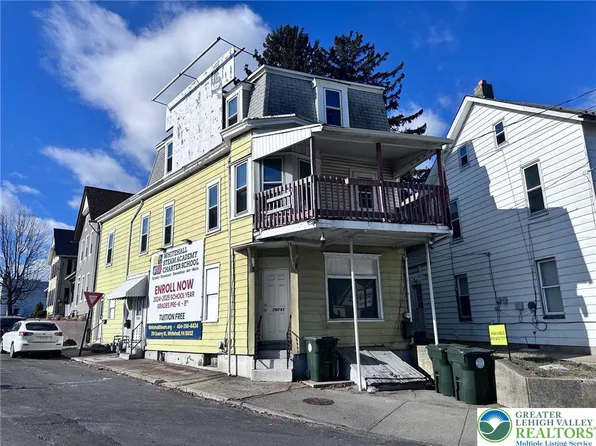 760 3rd St, Whitehall, PA 18052