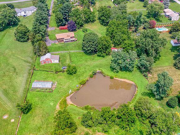 2nd image of 12693 Triadelphia Rd