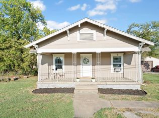 203 N Shawnee St, Catoosa, OK 74015