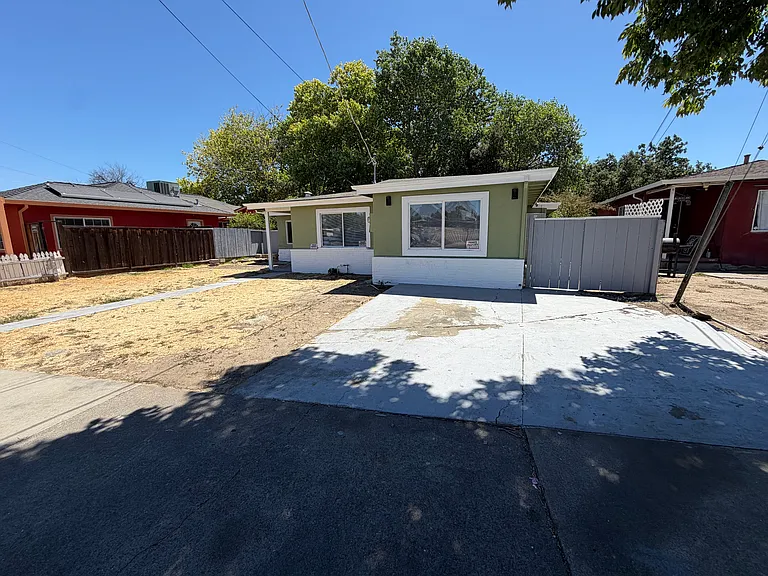 919 Carpino Ave — Photo 2
