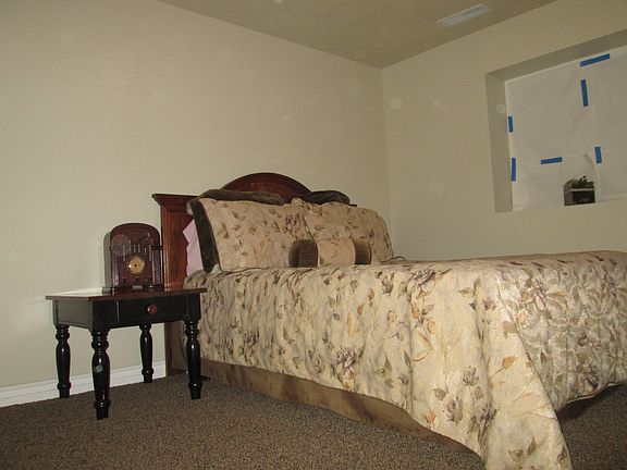 Downstairs bedroom #1