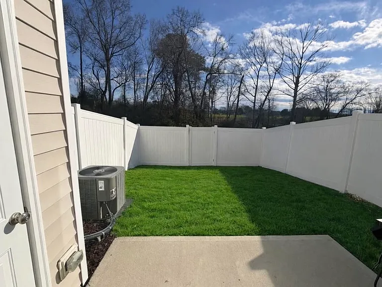 90 Clementine St — Photo 2