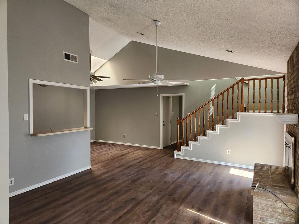 1st image of 2816 Rutgers Cir