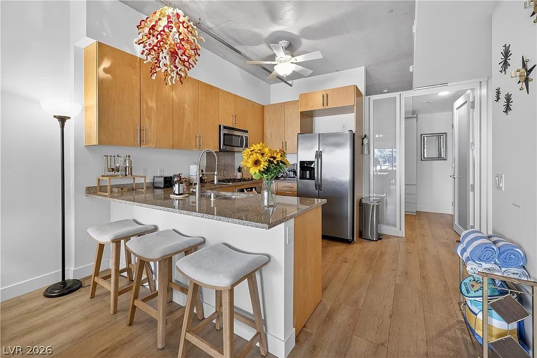 1 bed, 1.0 bath, 925 sqft, $2,800 — Photo 3