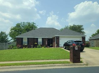 206 Hunter St, Lowell, AR 72745