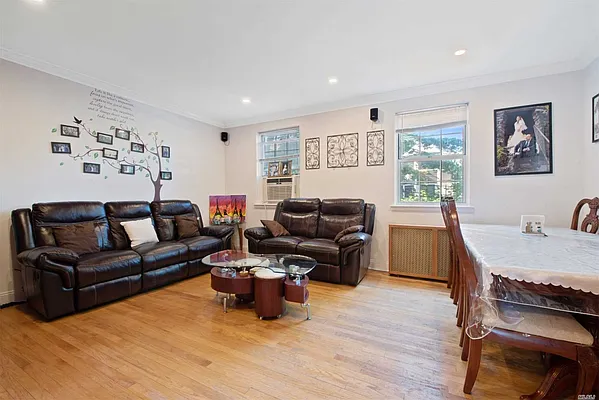 Sold by Century 21 American Homes | media 2