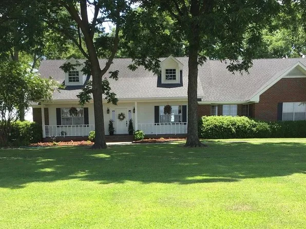 1369 Lakehall Rd, Lake Village, AR 71653