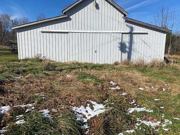 2nd image of 905 Peytonsburg Sulphur Rd