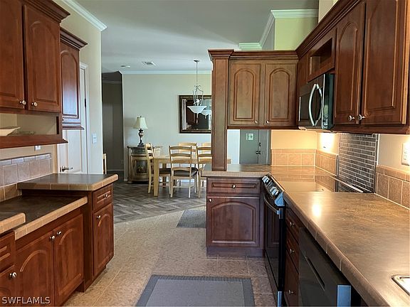 3rd image of 14502 Lara Cir
