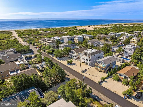 21 E 9th St, Barnegat Light, NJ 08006