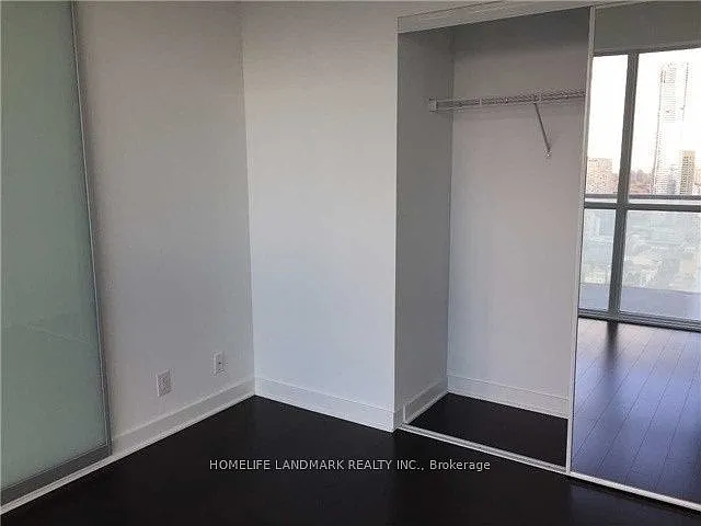 15 Grenville St #1601 — Photo 3
