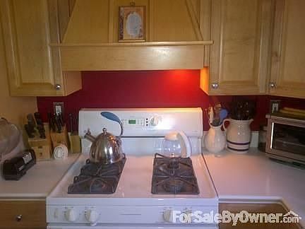 Barely used appliances
						:
						We rarely cook at home!