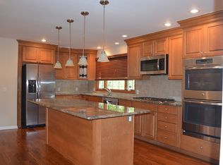 74 Holiday Dr, West Caldwell, NJ 07006