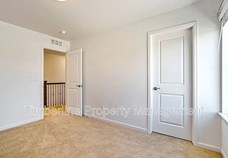 811 Marine Corps Dr — Photo 34
