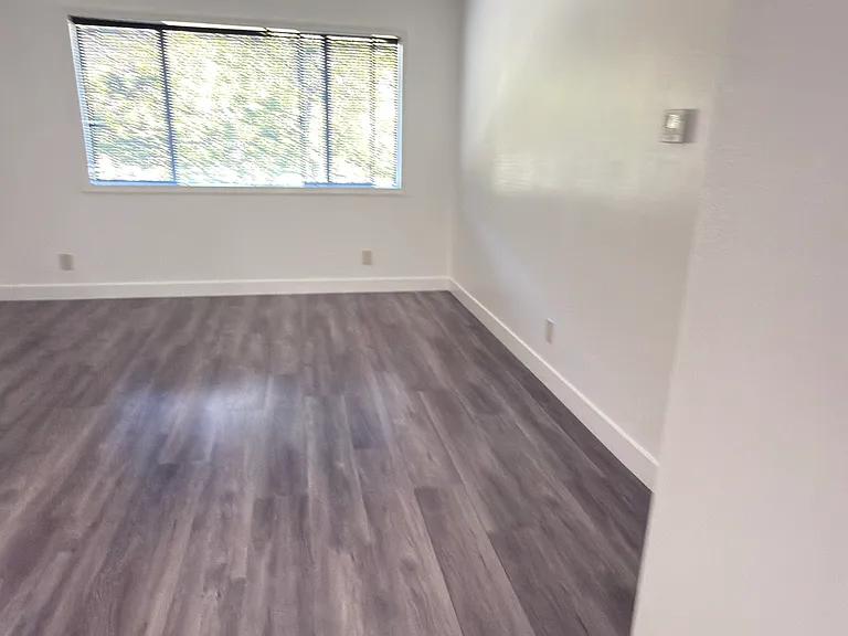 4042 Liberty Ave #3 — Photo 5