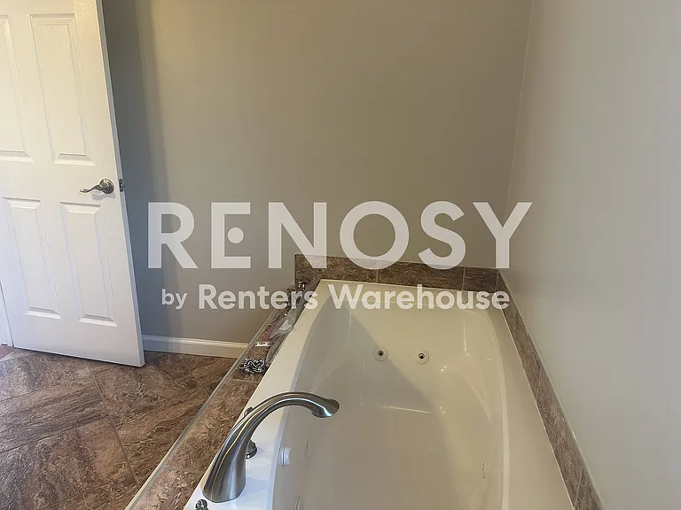 8900 Millers Island Blvd — Photo 17