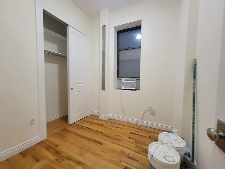 242 W 109th St #1B — Photo 3